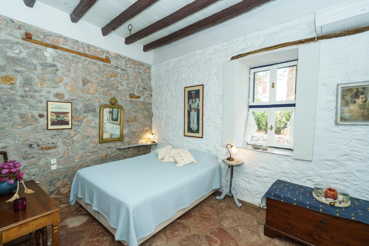Sparrow Apartments Hydra (Saronic Islands) Bagian luar foto